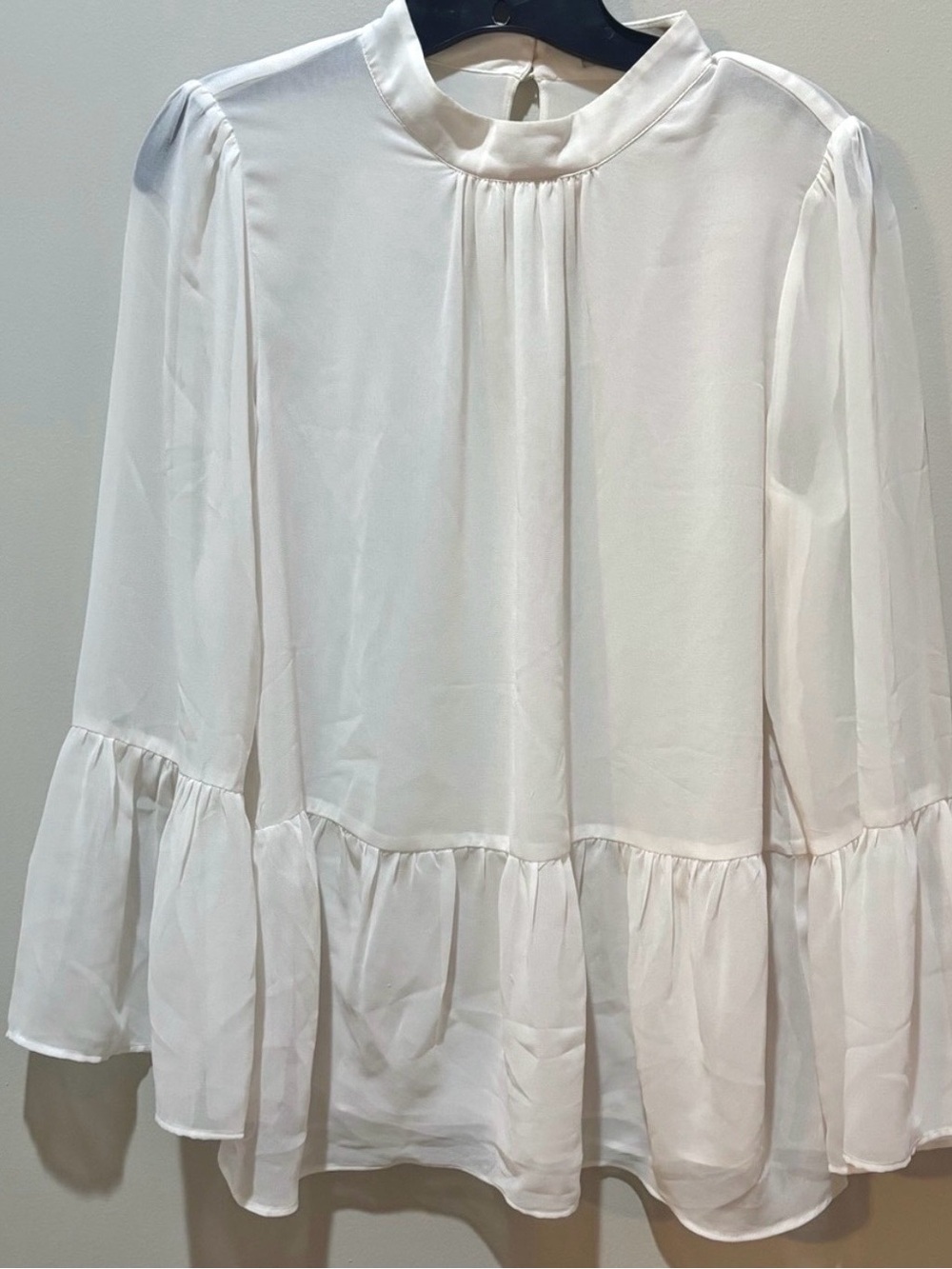 LOFT Ivory Bell Sleeve Peplum Blouse High Neck Keyhole Back Size Small